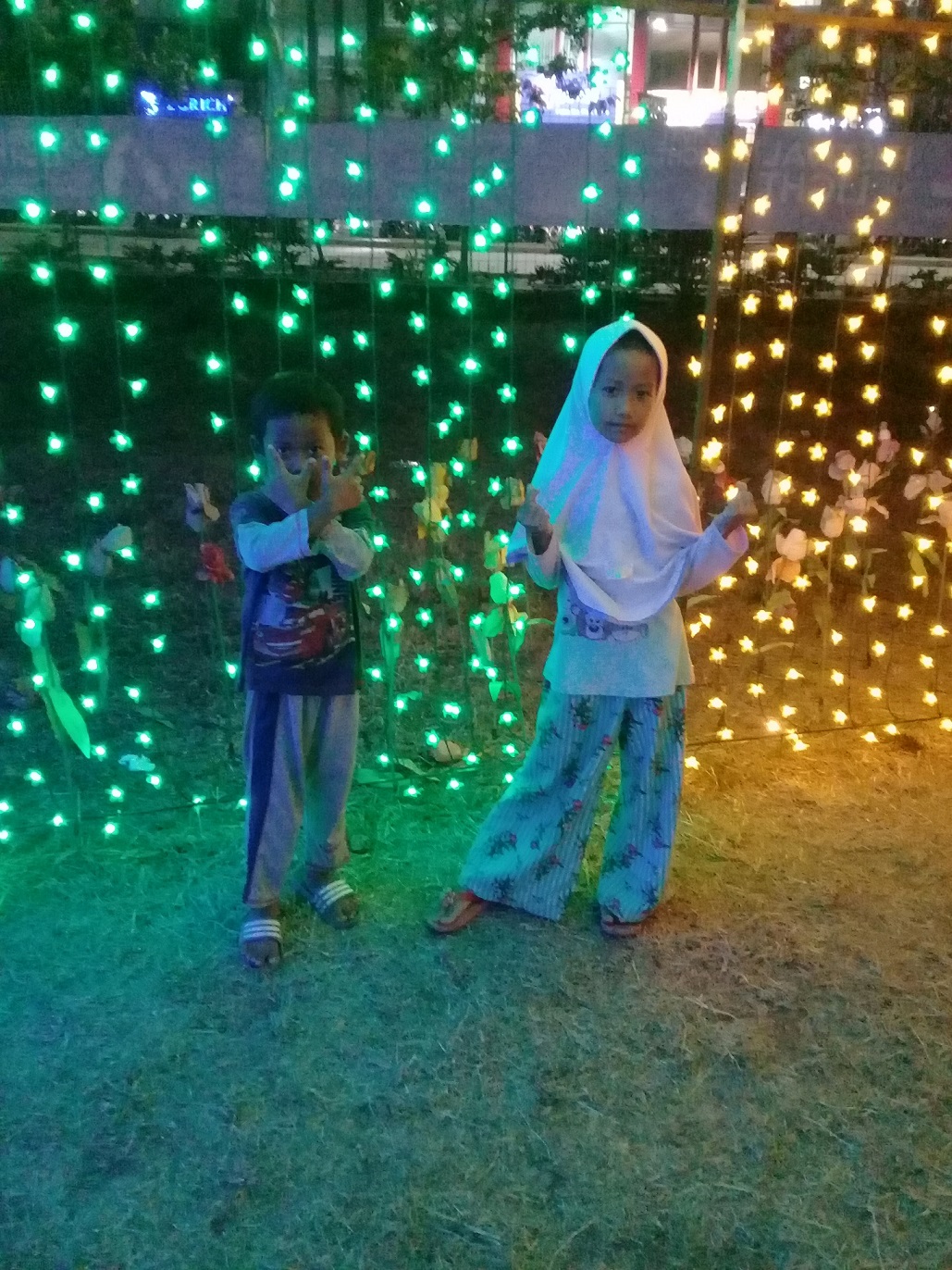 Keceriaan Kakak dan AA