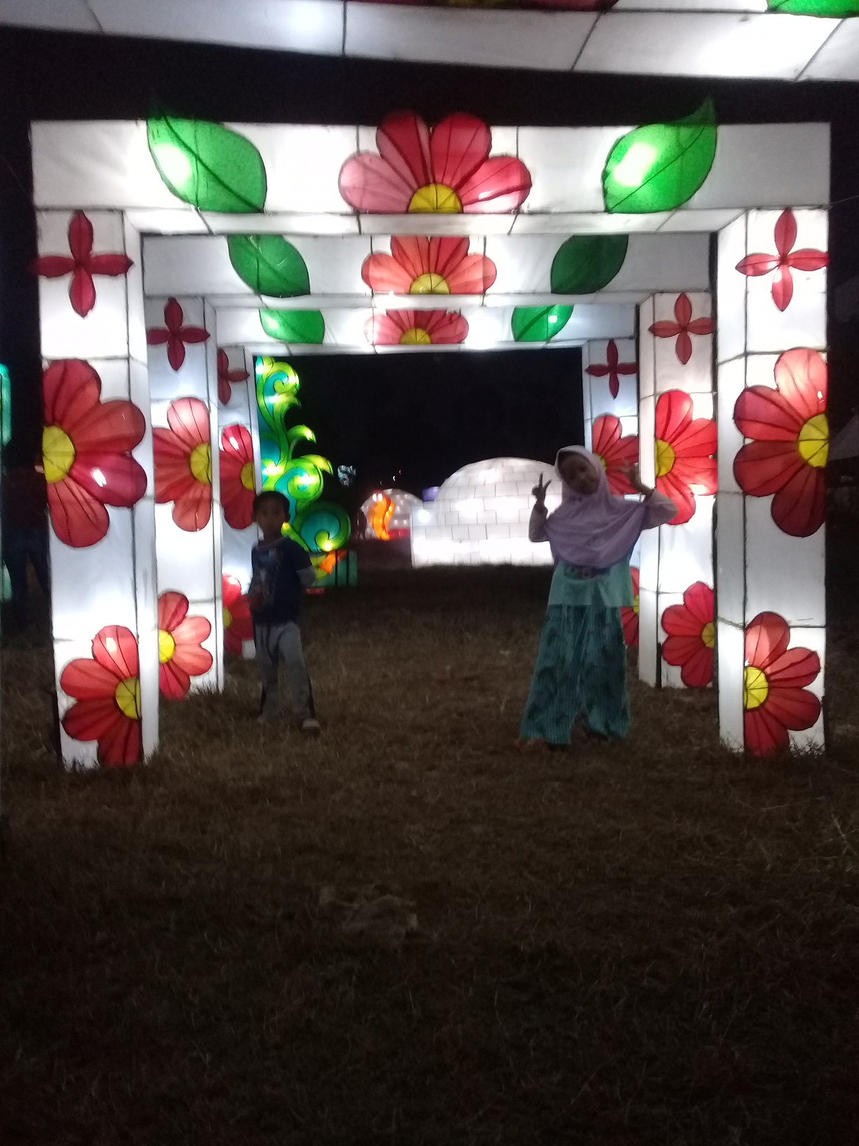 Keceriaan Kakak dan AA